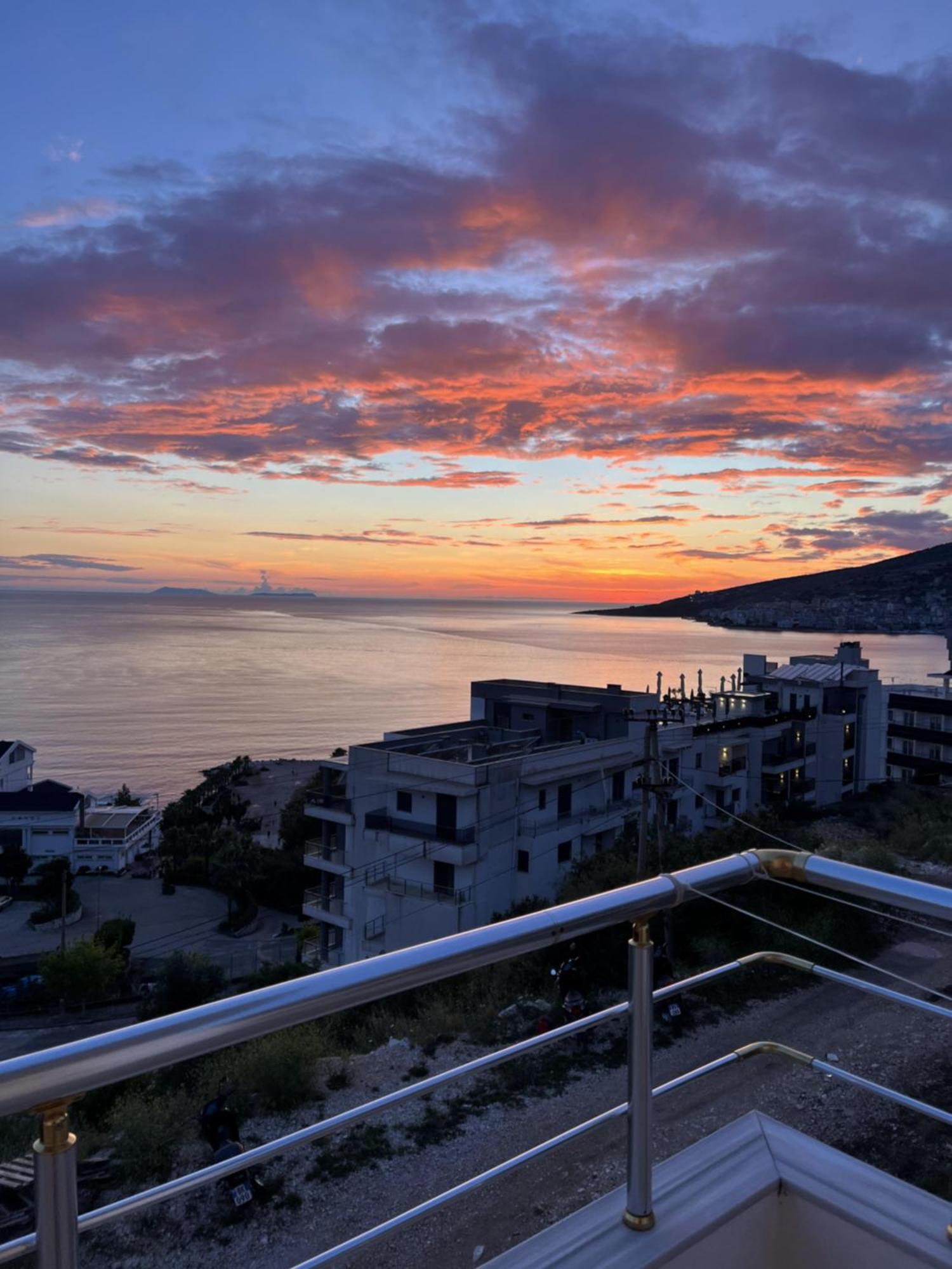 Bluemoon Suites Saranda Zewnętrze zdjęcie