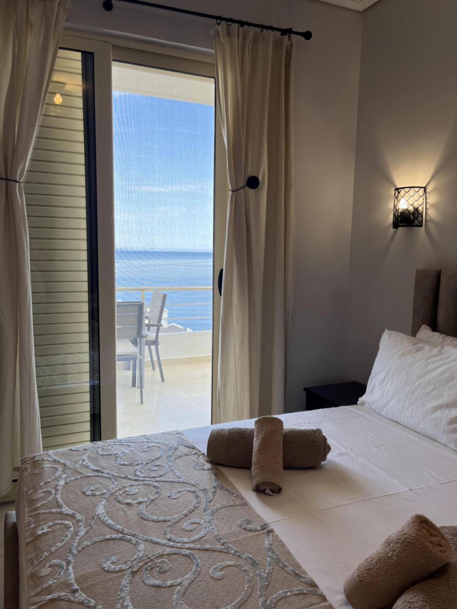 Bluemoon Suites Saranda Zewnętrze zdjęcie