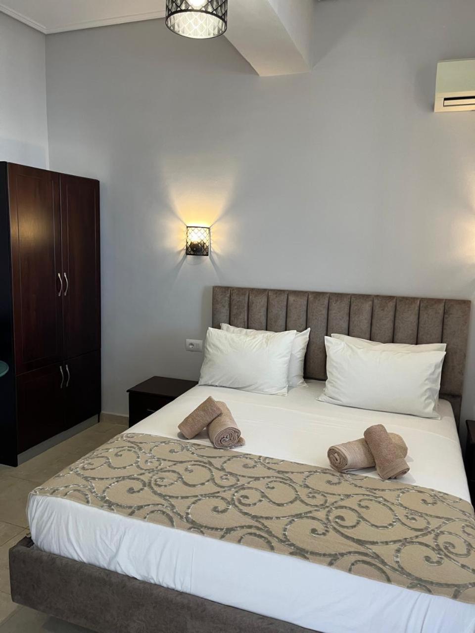Bluemoon Suites Saranda Zewnętrze zdjęcie